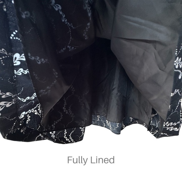 ANN TAYLOR | NWOT BLACK & WHITE FLORAL COTTON VINE SUNDRESS SPAGHETTI STRAPS | 4 - Picture 8 of 12